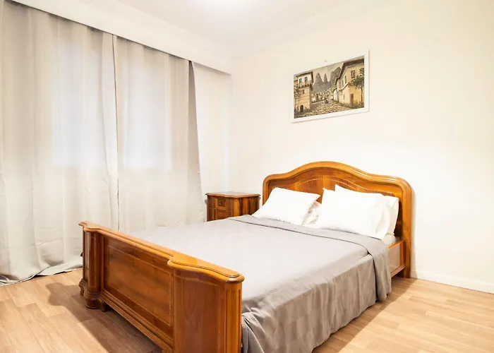 2 Bedroom Art House In Kavala