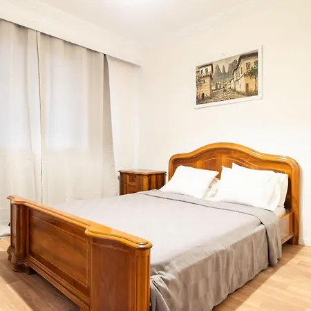 2 Bedroom Art House In Kavala